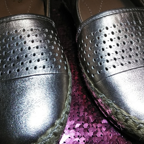 👡NWT CLARKS ARTISIAN ROSE GOLD SLIP ONS - Picture 2 of 8